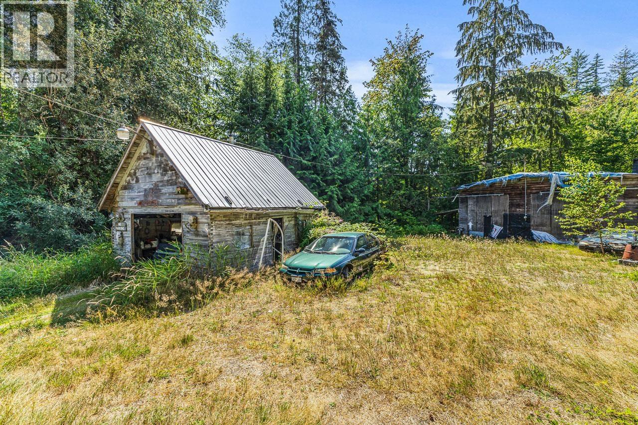11167 284 Street, Maple Ridge, British Columbia, V2W1T9, Maple Ridge, British Columbia — photo 3 of 5