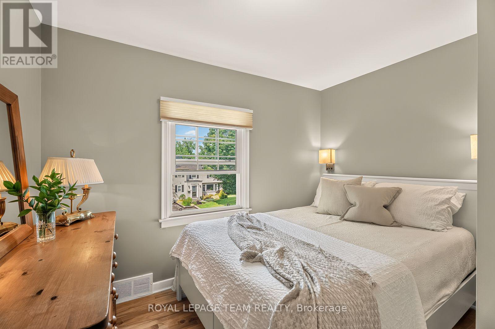 766 EASTBOURNE AVENUE - Image 28