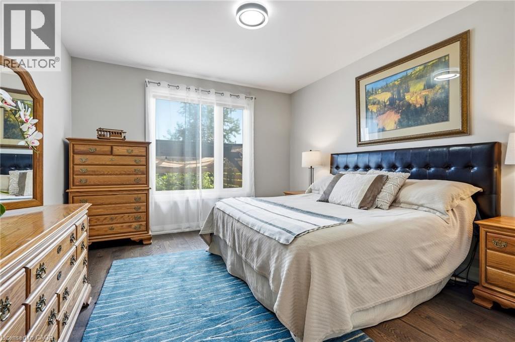 42 CARLTON Avenue - 19