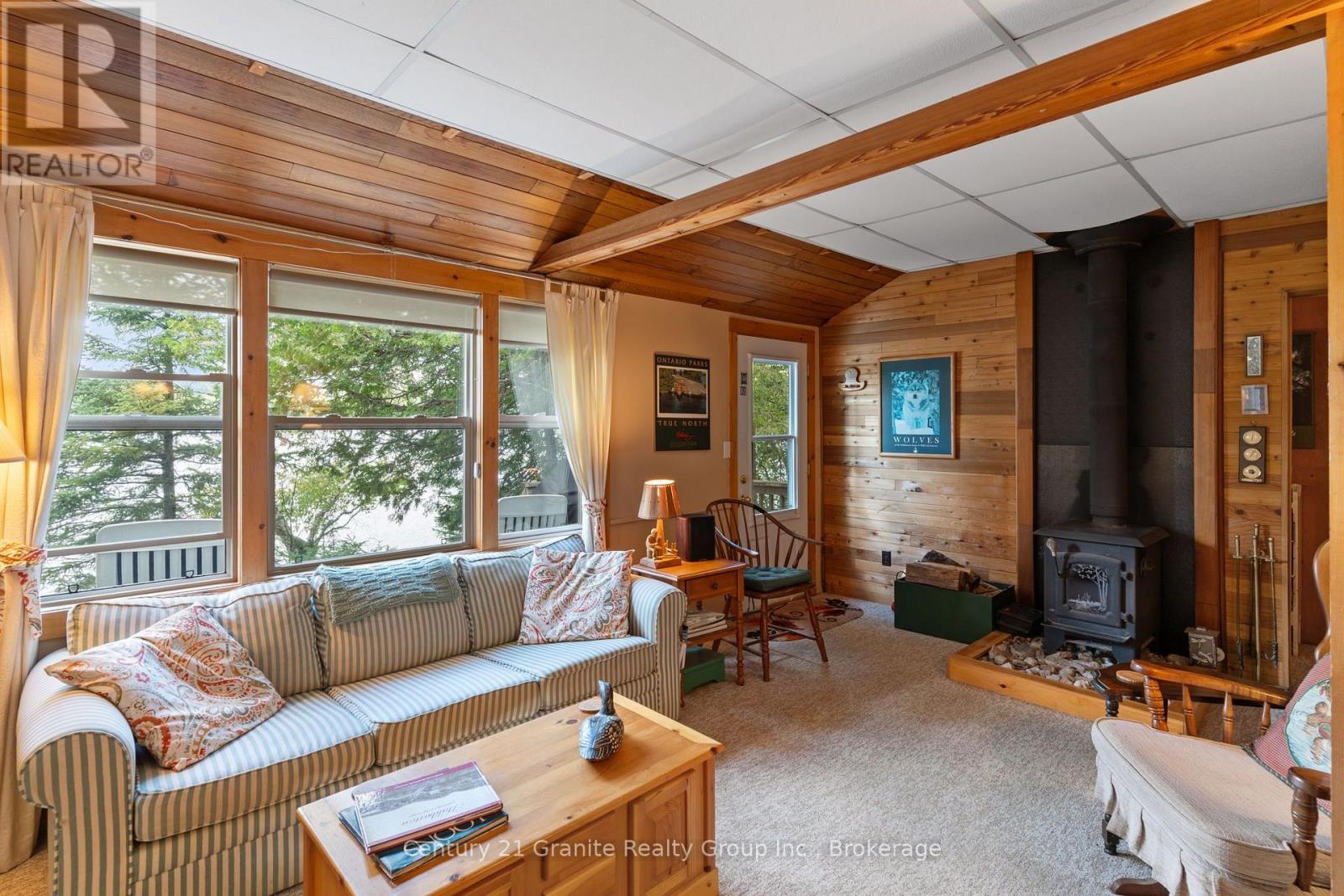 1010 BADGER LANE - Image 12