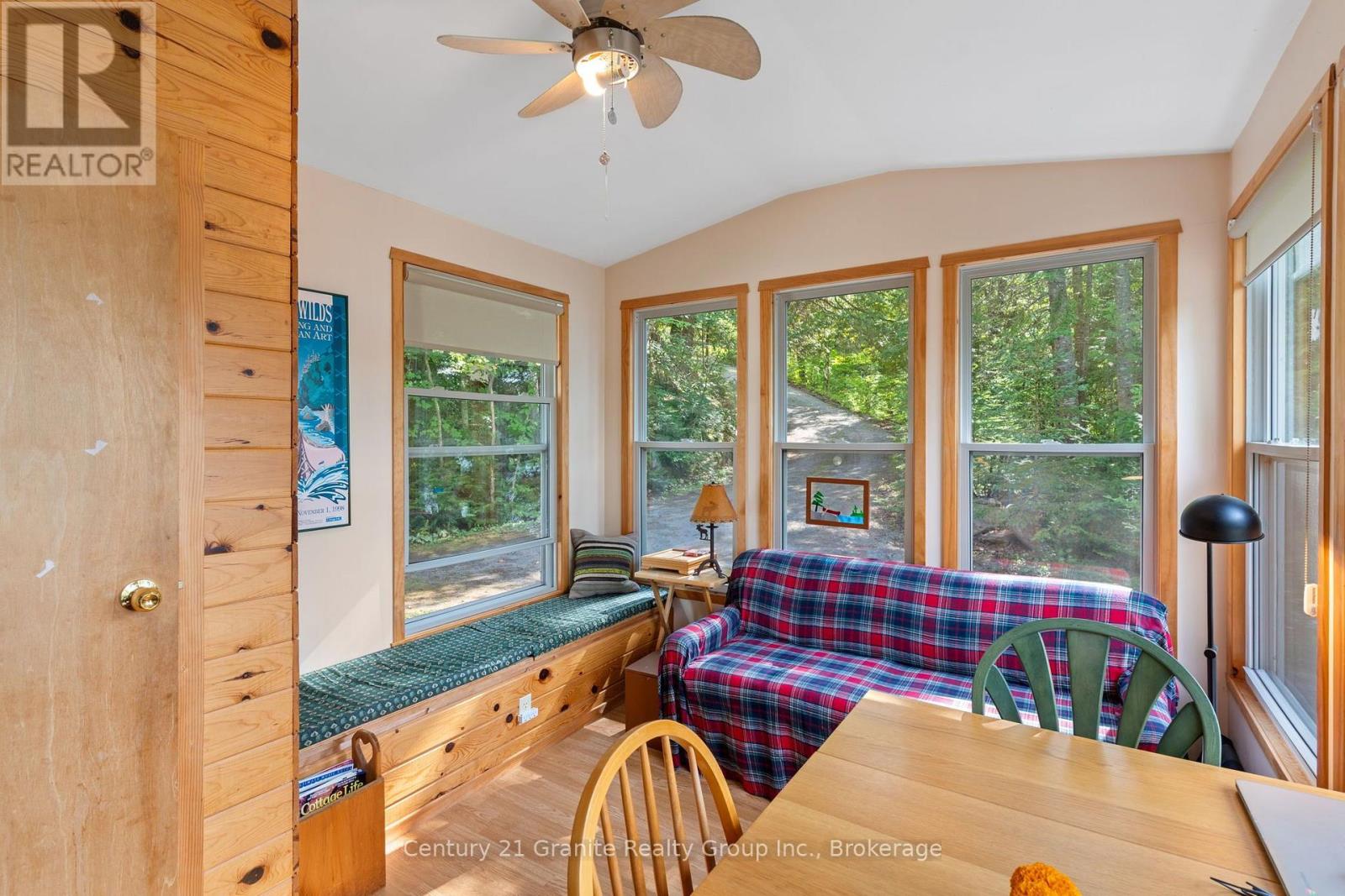 1010 BADGER LANE - Image 18