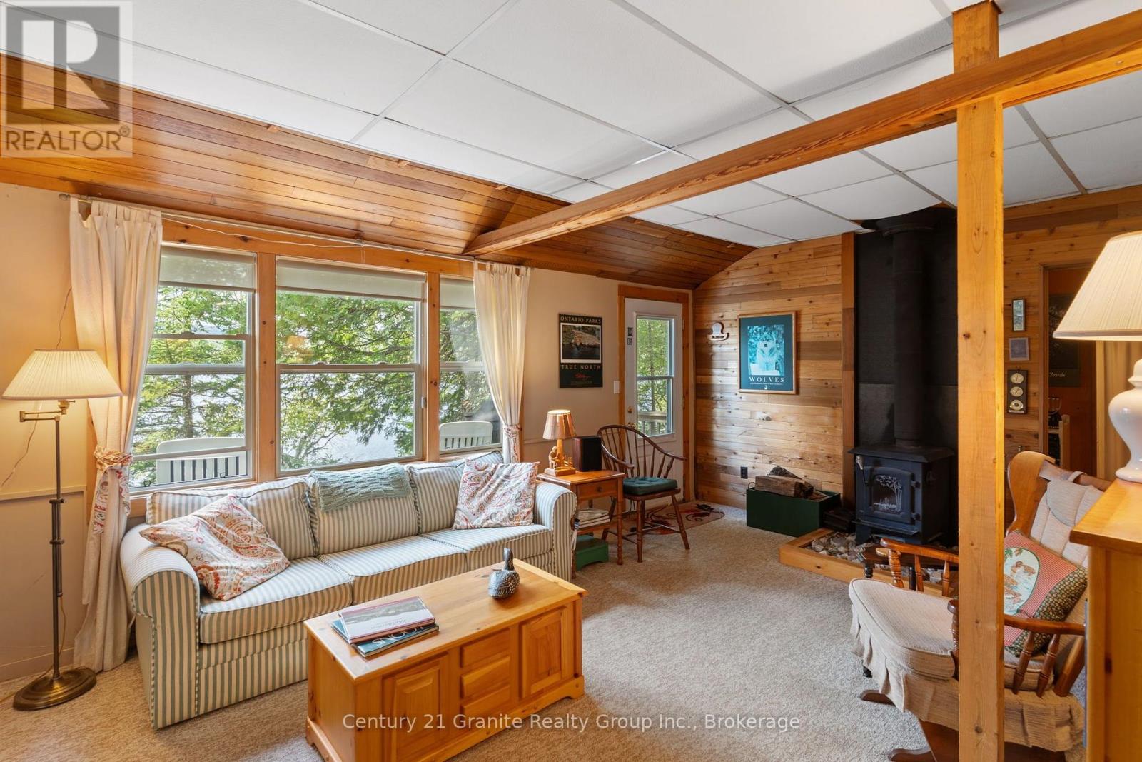 1010 BADGER LANE - 21