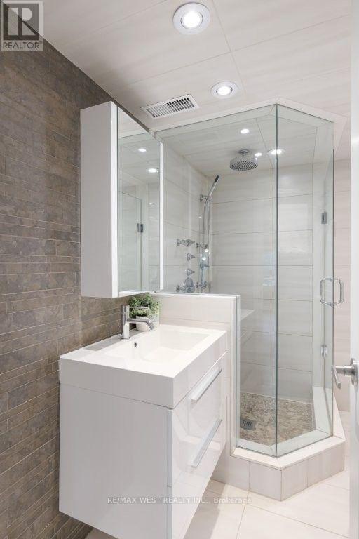 4653 DUNDAS STREET W - Image 25