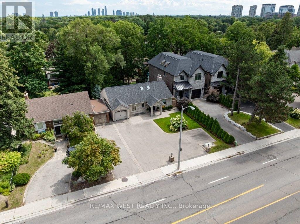 4653 DUNDAS STREET W - Image 40