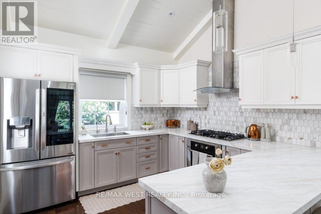 4653 DUNDAS STREET W - 9