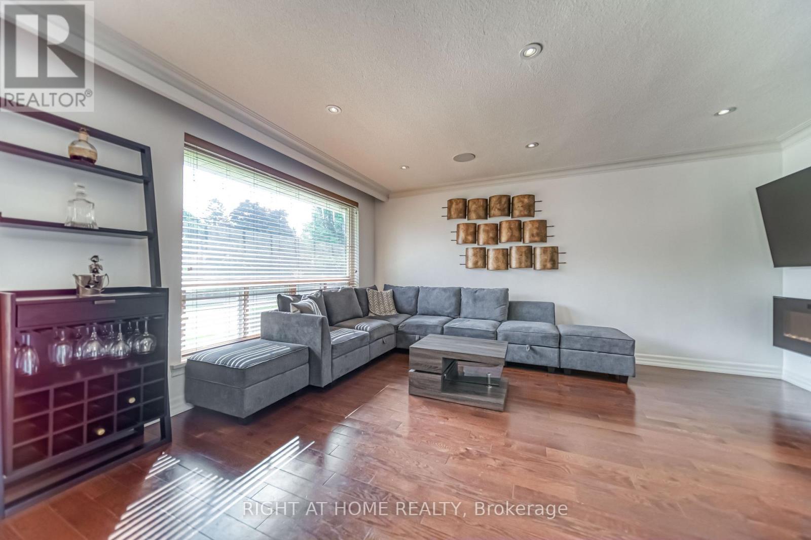 76 WISHING WELL DRIVE - 14