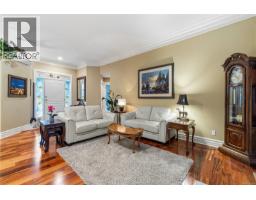 Bedroom - 564 Hazelwood Pl, Qualicum Beach, BC V9K1A1 Photo 10