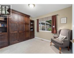 564 Hazelwood Pl, Qualicum Beach, BC V9K1A1 Photo 22