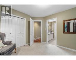 564 Hazelwood Pl, Qualicum Beach, BC V9K1A1 Photo 23