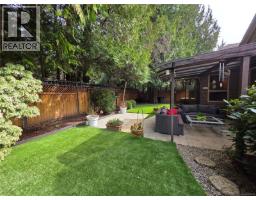 564 Hazelwood Pl, Qualicum Beach, BC V9K1A1 Photo 30