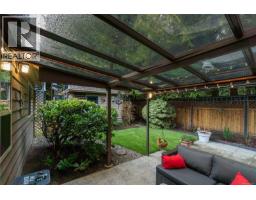 564 Hazelwood Pl, Qualicum Beach, BC V9K1A1 Photo 32