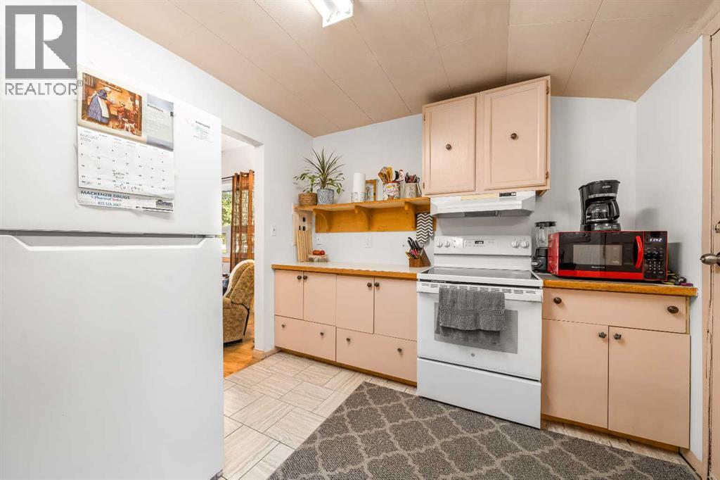 511B Maple Avenue SE - Image 4