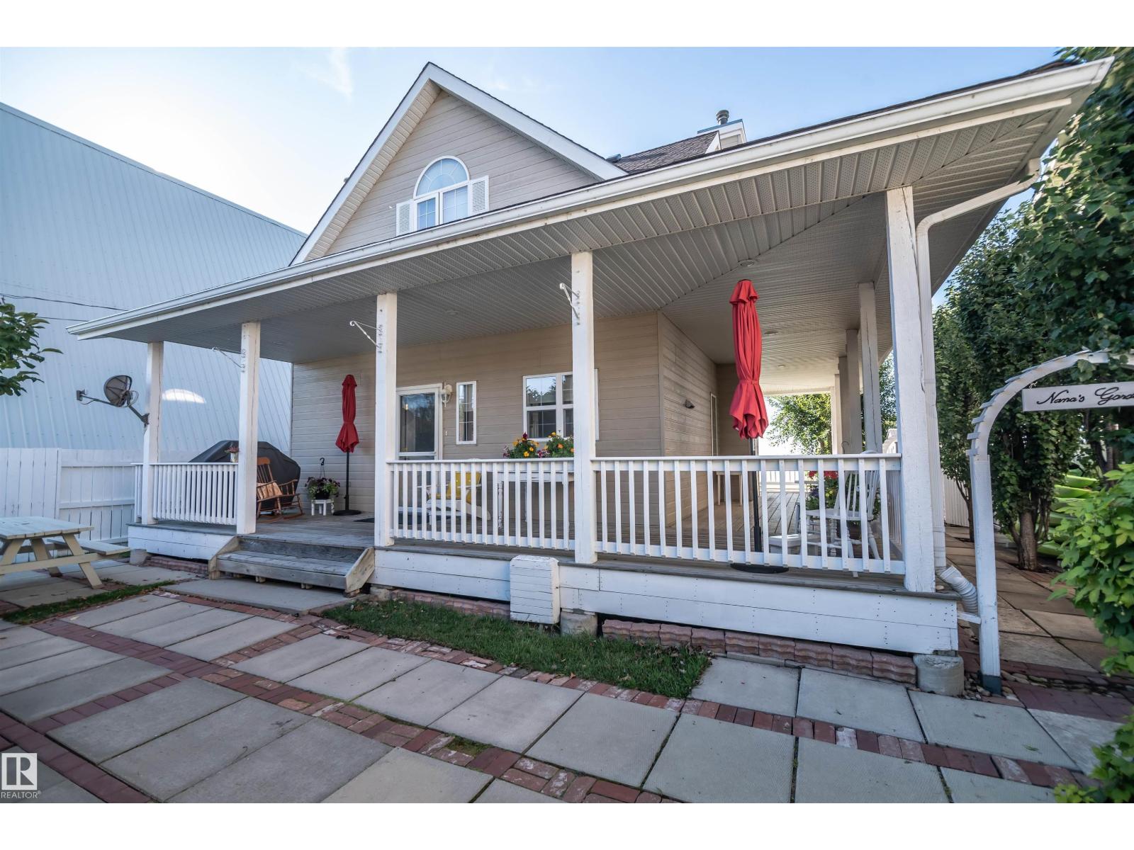 5309 51 AV - Image 25