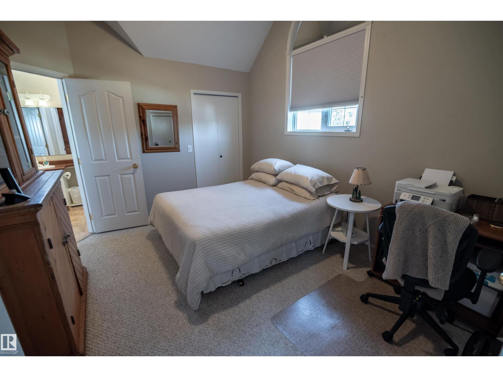 5309 51 AV - Image 54