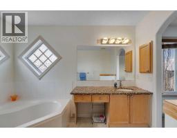 133 Everwoods Close Sw, Calgary, AB T2Y5A6 Photo 25