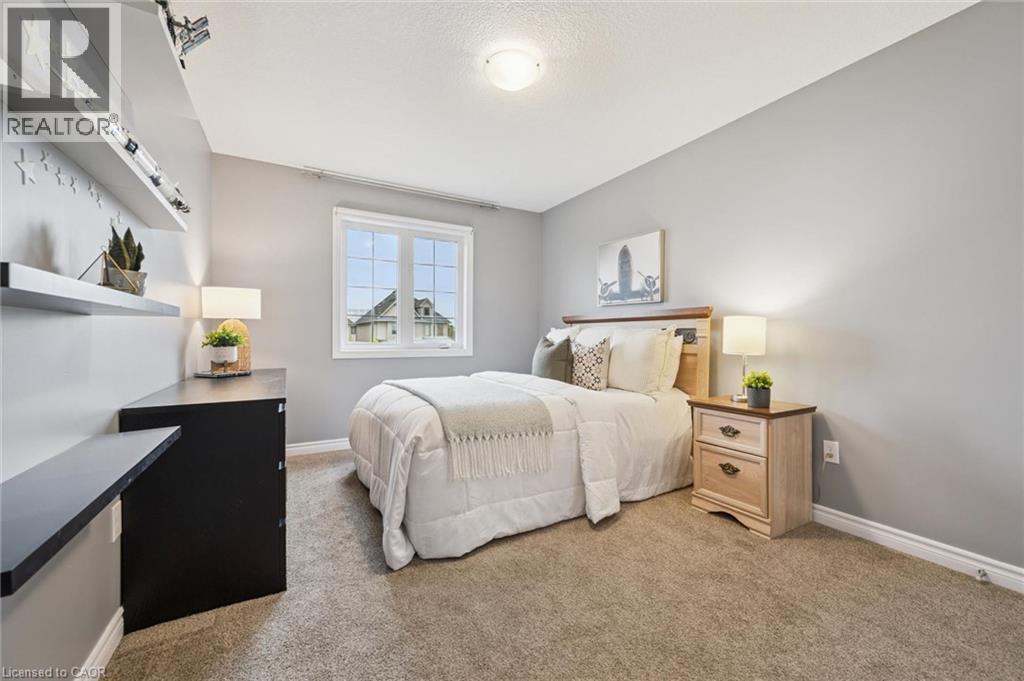 335 FINORO Crescent - 27
