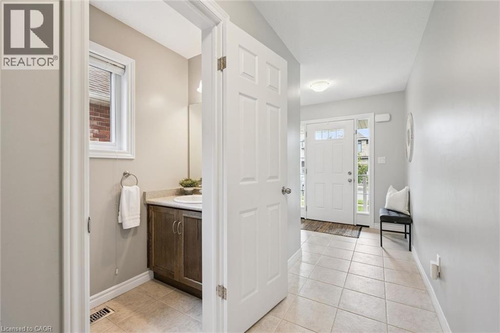 335 FINORO Crescent - Image 6
