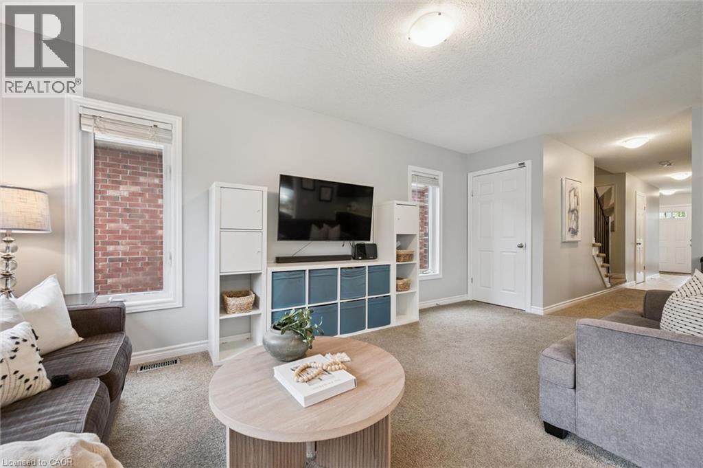 335 FINORO Crescent - Image 18