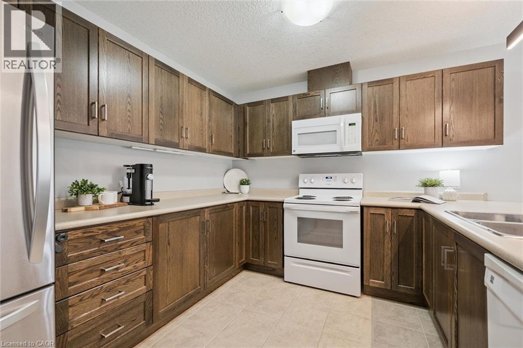 335 FINORO Crescent - Image 8