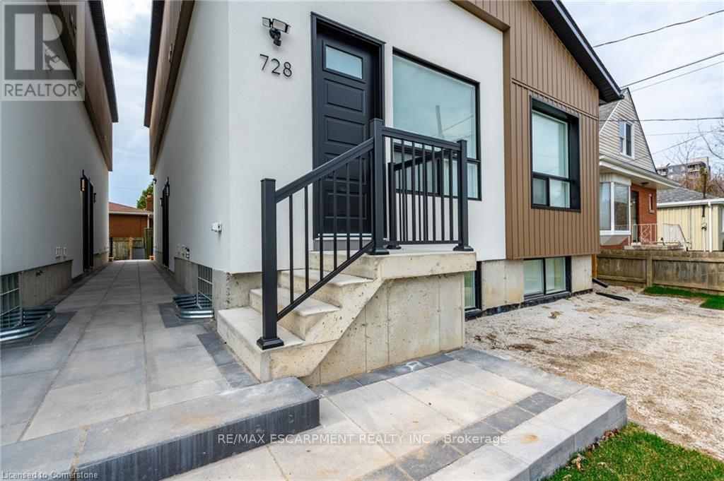 Photo of 728 ELEVENTH Avenue
