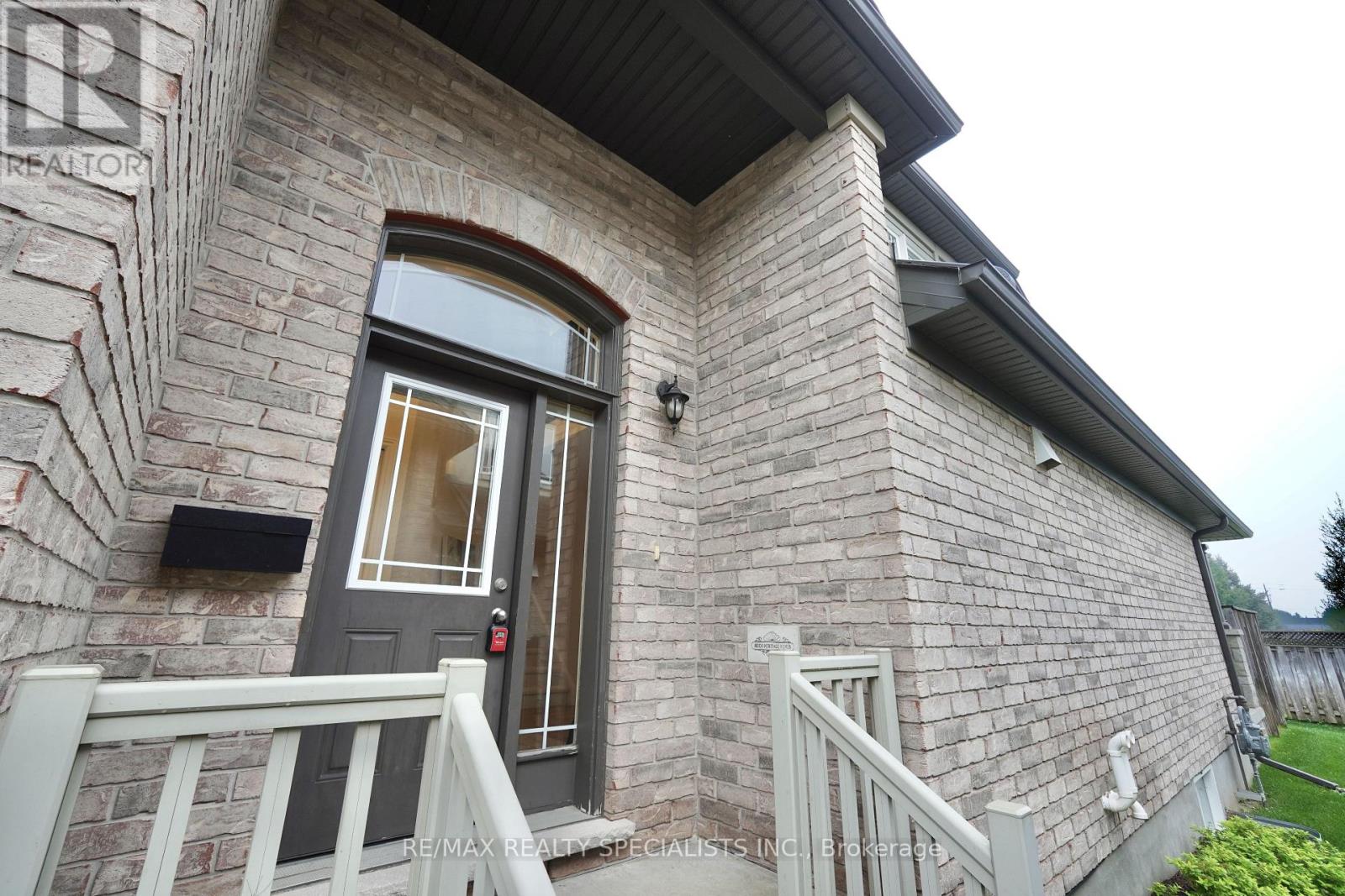 92 ABERDEEN STREET - 48