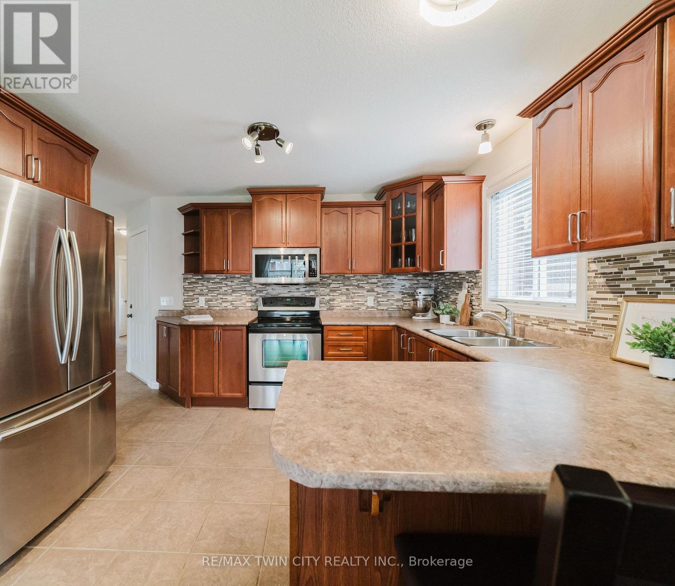 64 BRENNEMAN DRIVE - Image 13