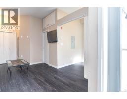 305 1121 Fort St, Victoria, BC V8V3K9 Photo 12