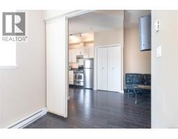 305 1121 Fort St, Victoria, BC V8V3K9 Photo 14