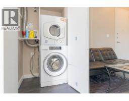 305 1121 Fort St, Victoria, BC V8V3K9 Photo 16