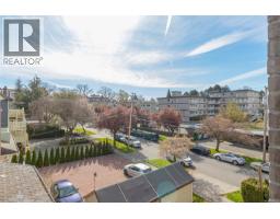305 1121 Fort St, Victoria, BC V8V3K9 Photo 18