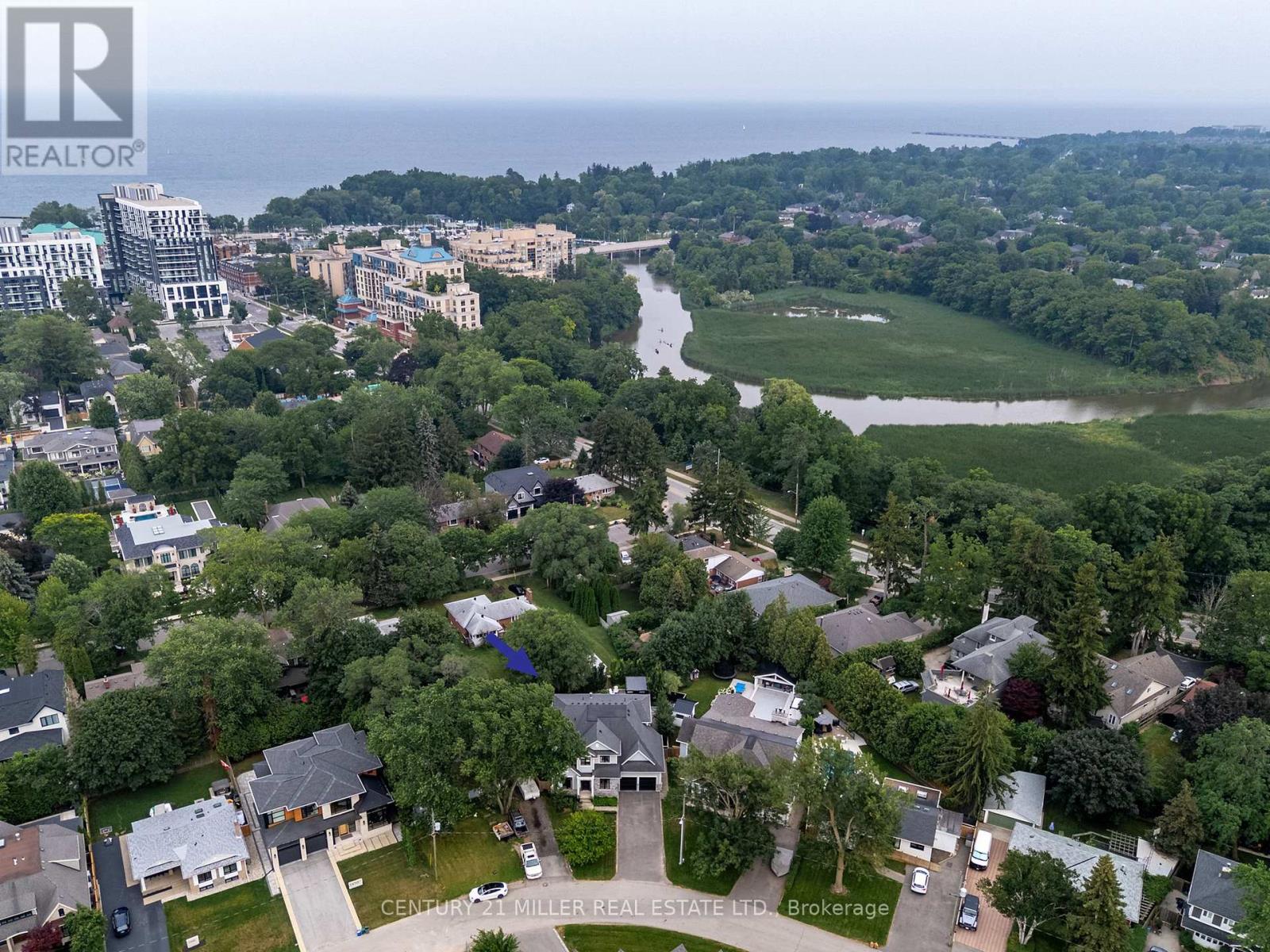 2458 MEADOWOOD CRESCENT - 3