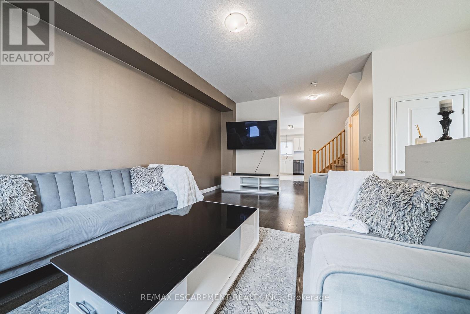 20 BARLEY LANE - 6