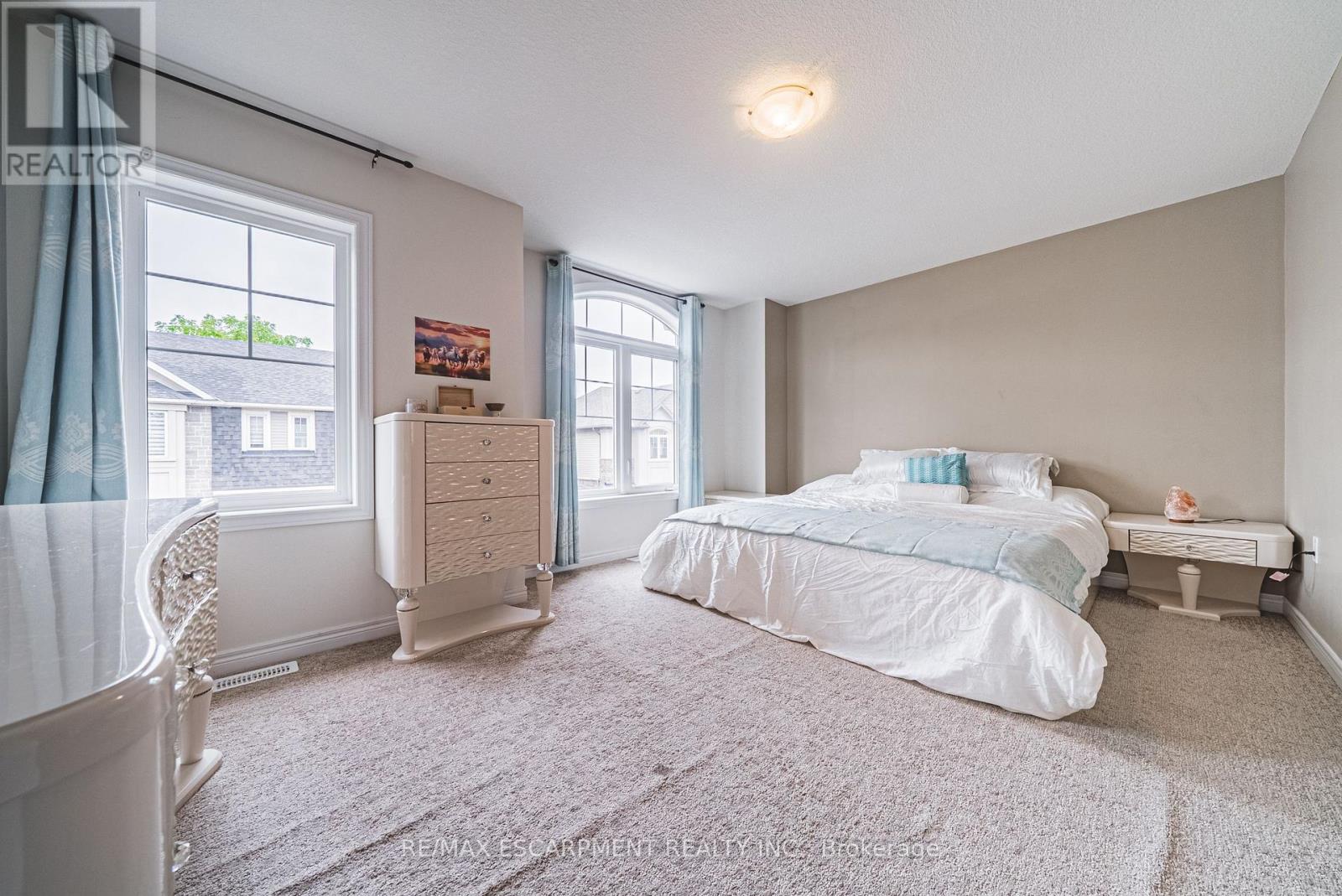 20 BARLEY LANE - Image 16