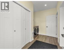 Laundry room - 10 Scotia Lane, Whitehorse, YT Y1A0S7 Photo 8