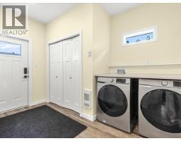 10 Scotia Lane, Whitehorse, YT Y1A0S7 Photo 9