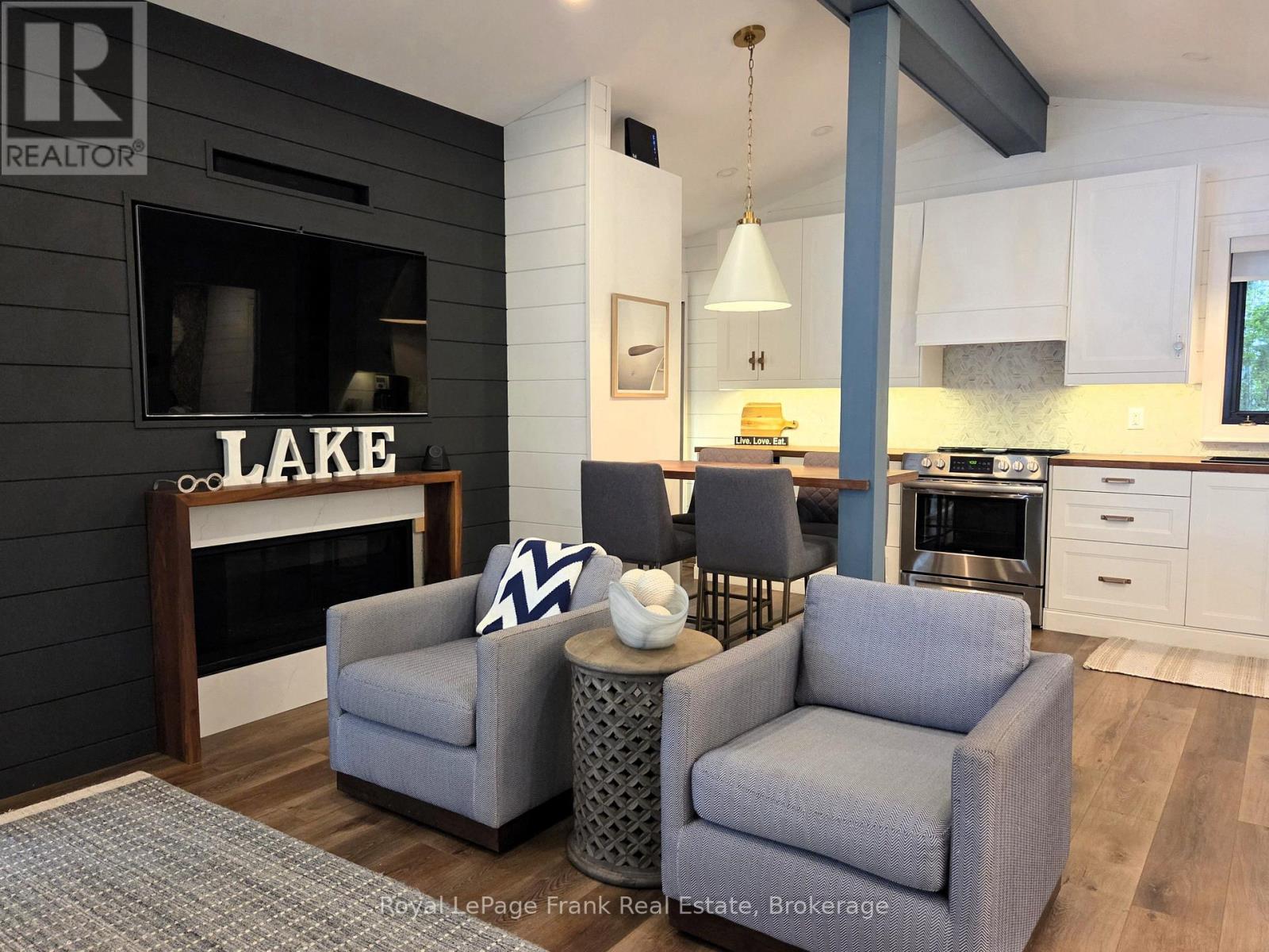 42 JADE COURT - 12