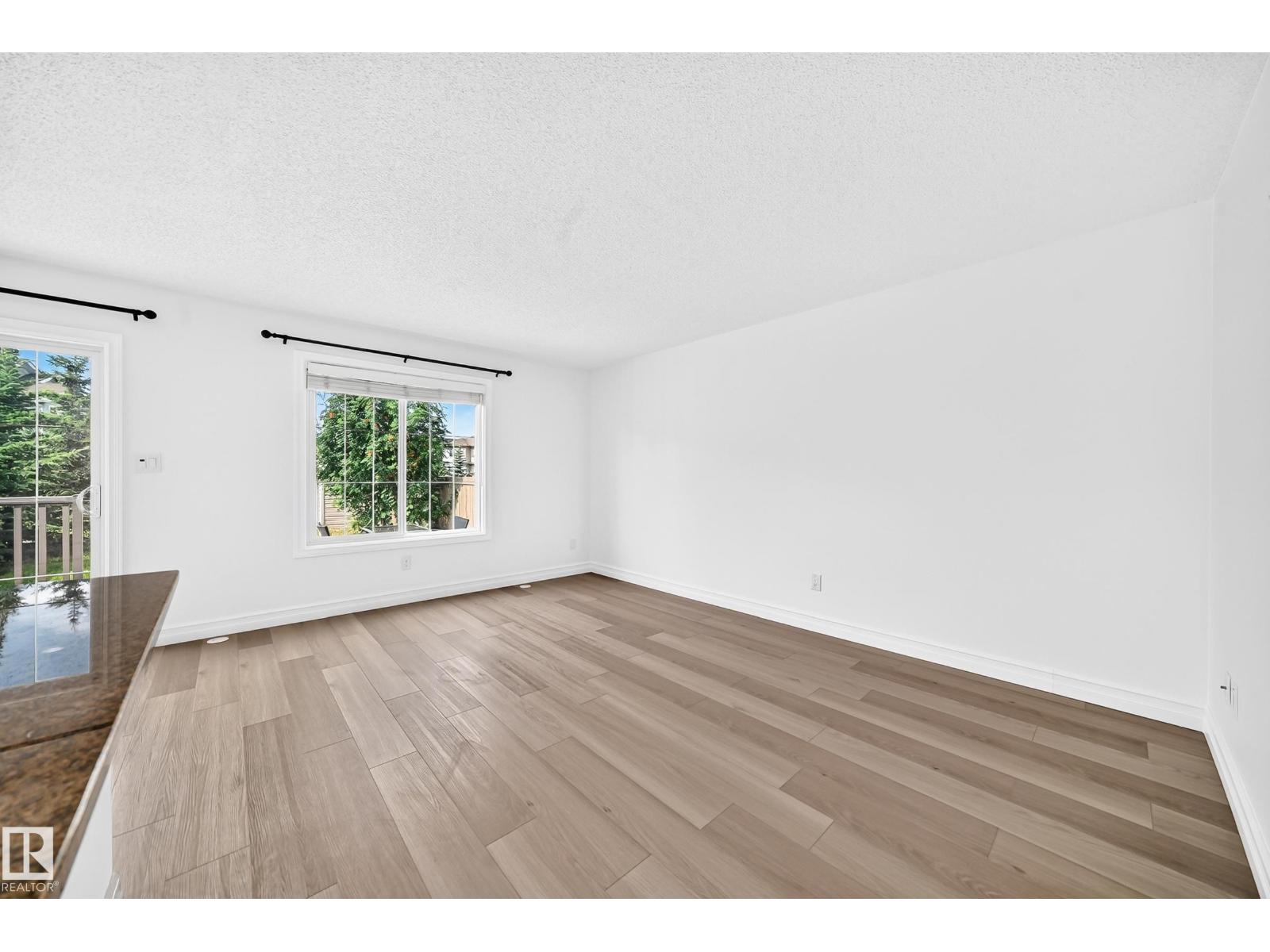 16524 135 ST NW - 22