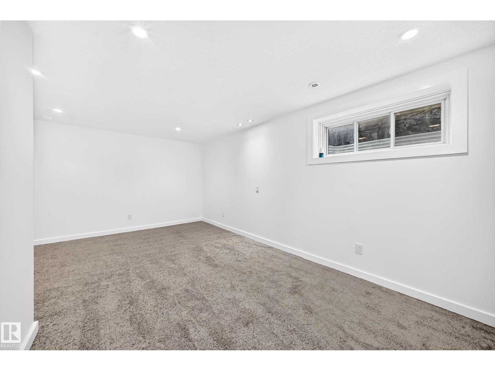 16524 135 ST NW - 51