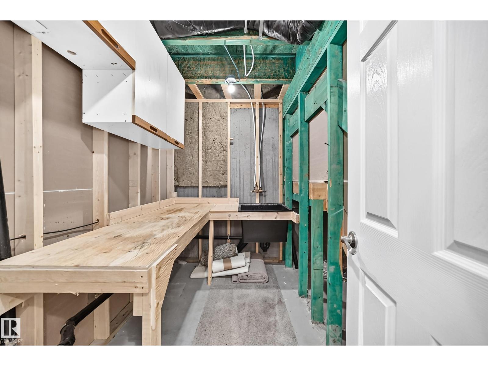 16524 135 ST NW - 52