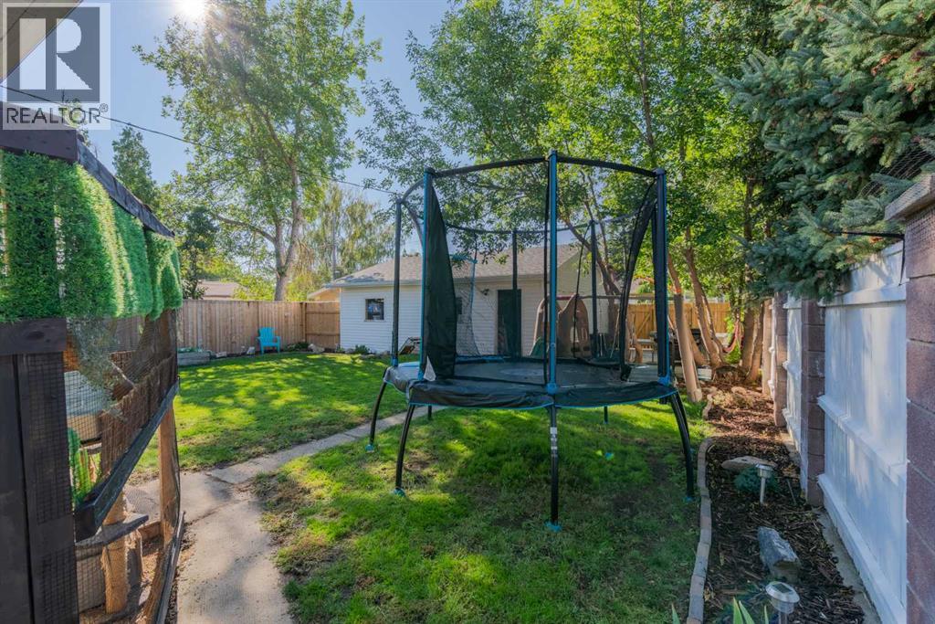 1814 14 Avenue S - Image 3
