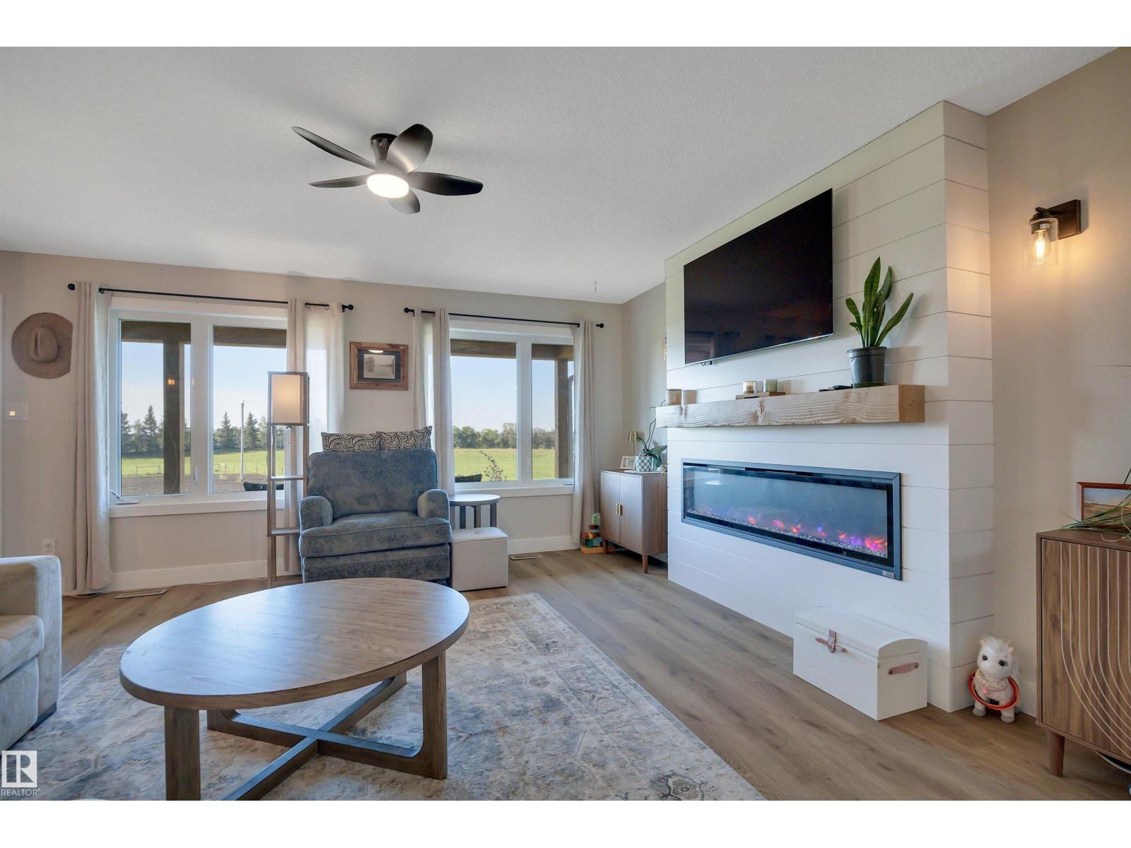 473010 RGE ROAD 242 - 10