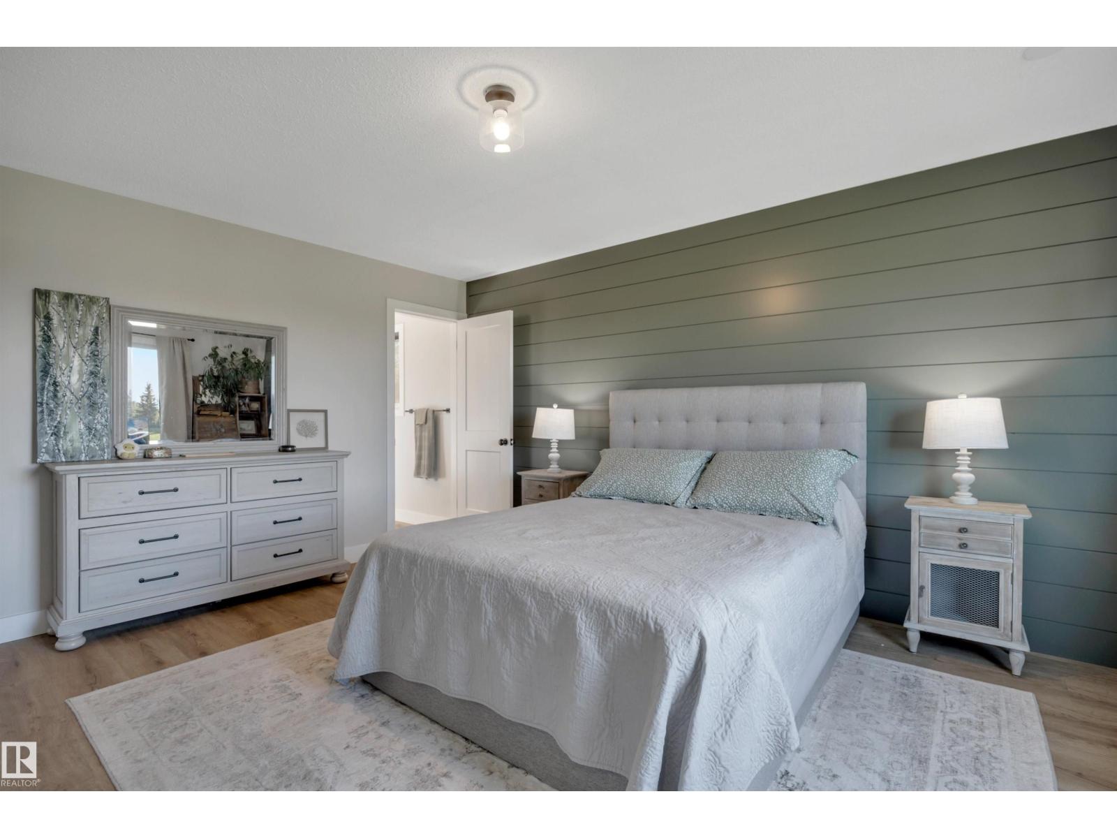 473010 RGE ROAD 242 - 25