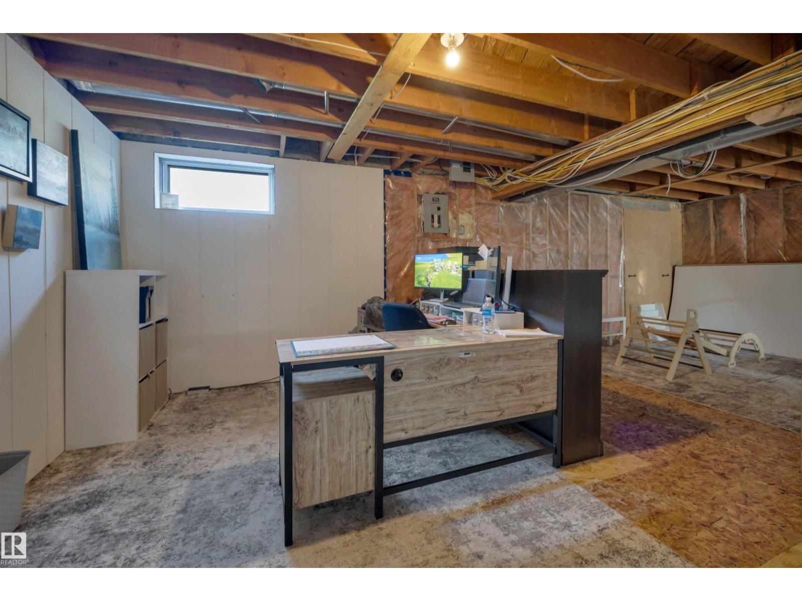 473010 RGE ROAD 242 - 42