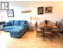 204 916 Lyall St, Esquimalt, BC V9A5E6 Photo 13