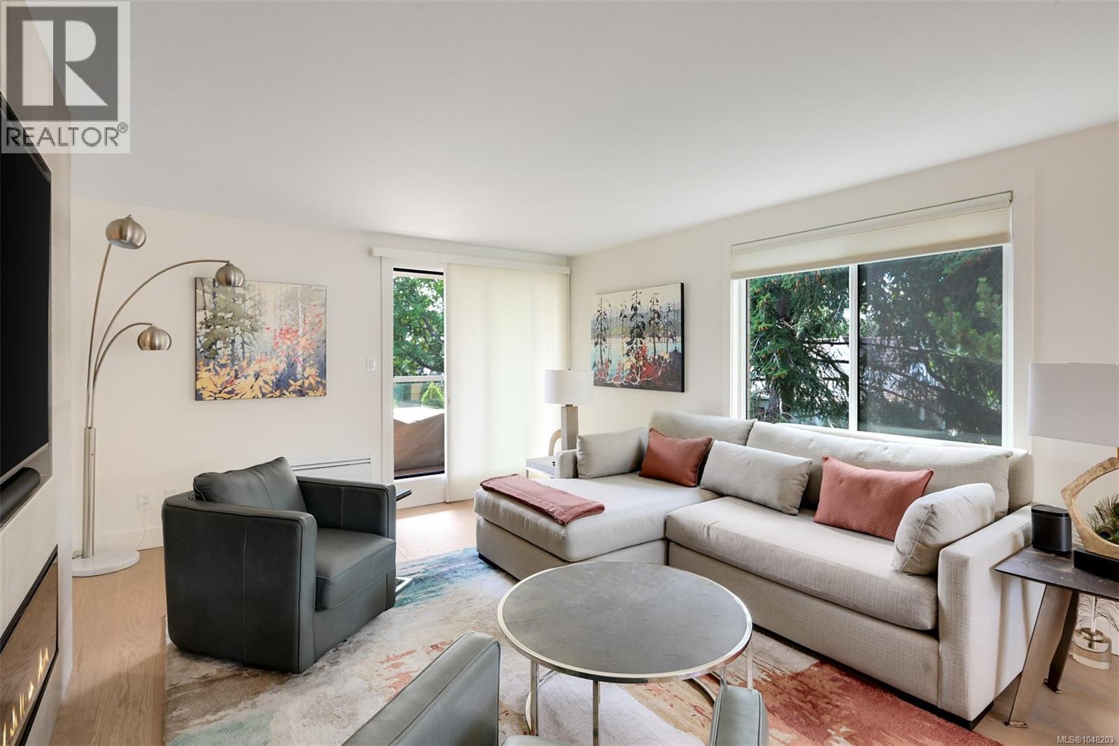 #302 1280 Newport Ave - Image 3