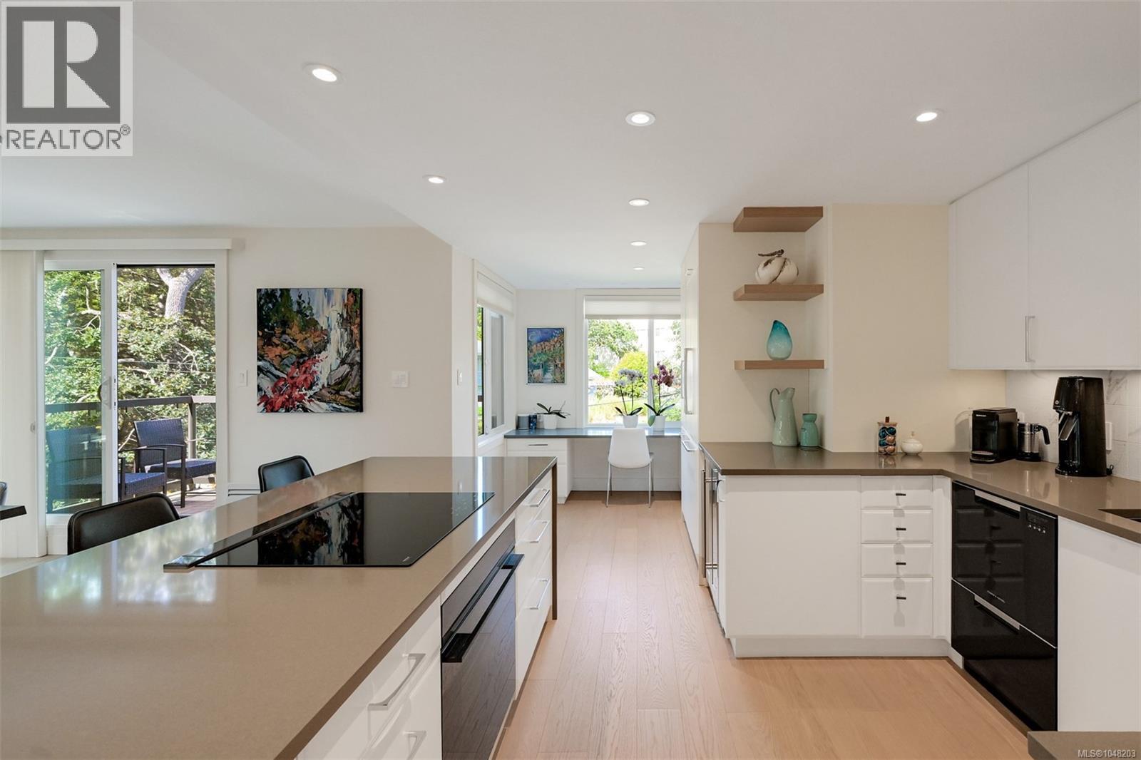 #302 1280 Newport Ave - Image 7