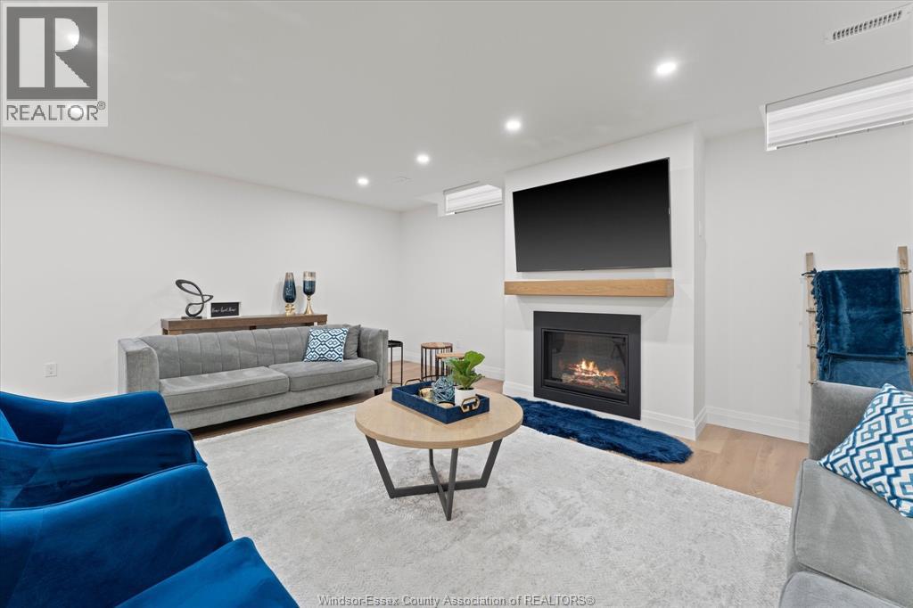 6215 CHESTNUT STREET - Image 31