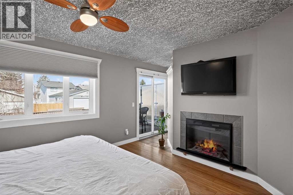 13 Taraglen Road NE - 14