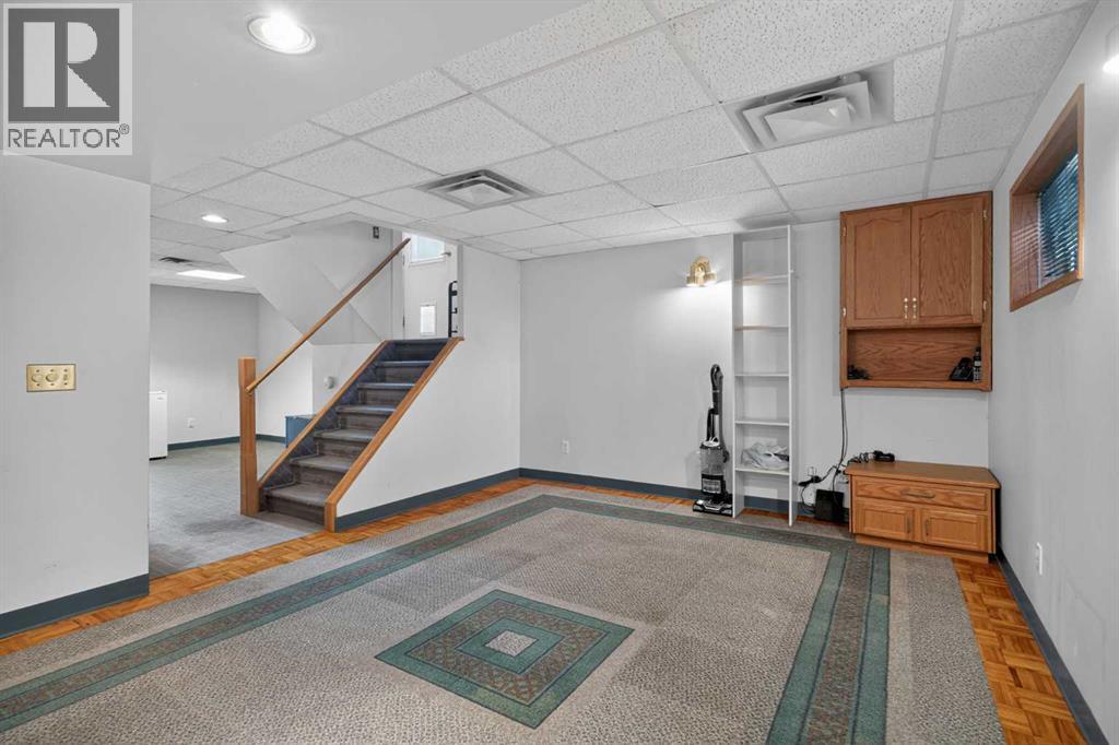 13 Taraglen Road NE - 20
