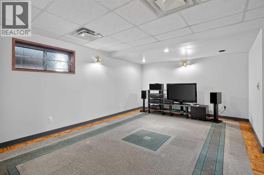 13 Taraglen Road NE - 21